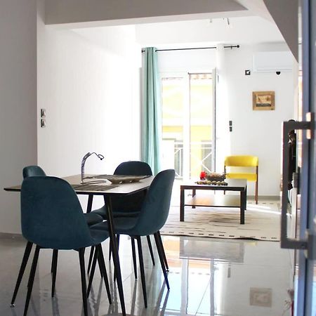 Patras Cozy Nest In The Vibrant City Center Bagian luar foto