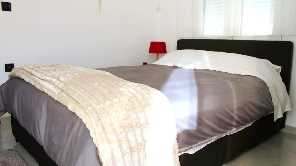 Patras Cozy Nest In The Vibrant City Center Bagian luar foto