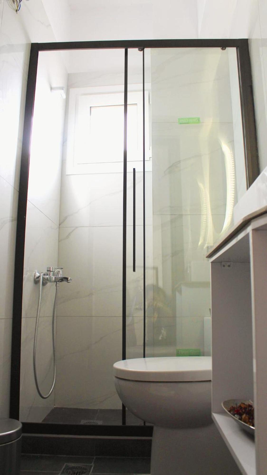 Patras Cozy Nest In The Vibrant City Center Bagian luar foto